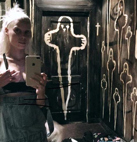 Yolandi Visser Naked Scary Singer Loves To Show Her Vagina