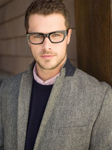 25 Hottest Men S Glasses Trends Coming In 2022 Mens Glasses Trends Glasses Trends Mens Glasses