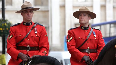 Canada S Mounties Say Female Officers Can Wear Hijabs The Two Way Npr
