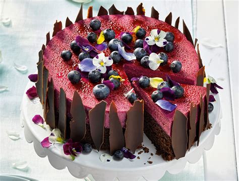 2 ingredients in chocolate ganache. Schokoladen-Mohn-Torte | Kuchen und torten, Leckere torten ...