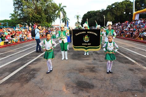 Desfile C Vico Comemorativo Abrilhanta Festividade Dos Anos De Vera