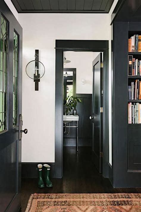 13 Reasons To Paint Your Interior Doors Black The Zhush