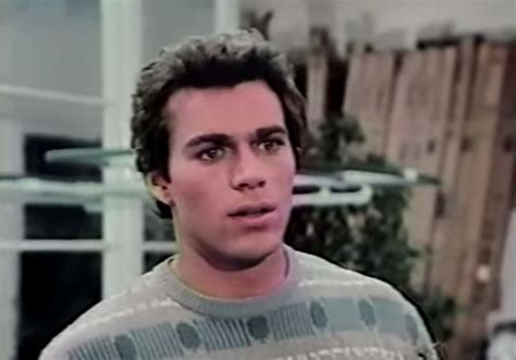 According to the 1940 census, green was the most common last name beginning with the letter 'g', followed by gray and graham. 12 Actors Who Died During Production