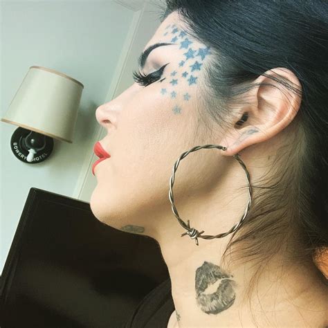 Kat Von D Shows Off Blackout Tattoo Sleeve