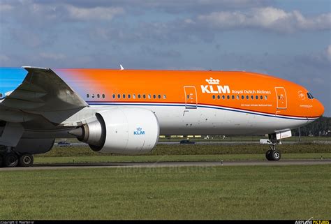 Ph Bva Klm Boeing 777 300er At Amsterdam Schiphol Photo Id 783806