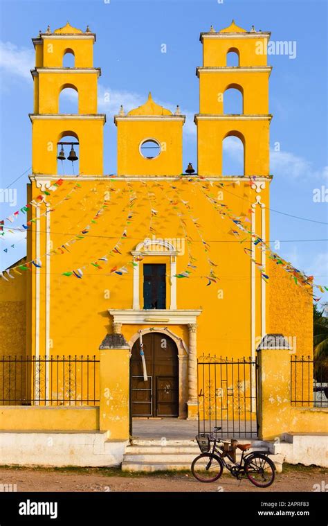 Church Yucatan Mexico Stock Photo Alamy