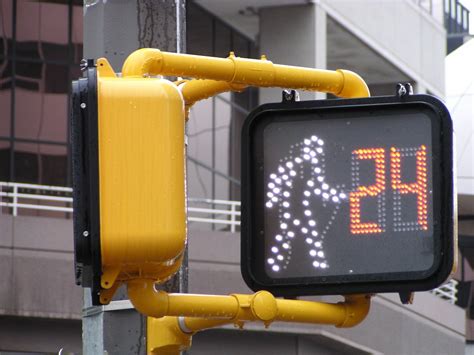Countdown This Is A Pedestrian Countdown Signal Vtrans Flickr