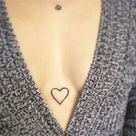 Heart Sternum Tattoo Instagram Nicholediaz11 Boob Tattoos Sternum Tattoo Chest Tattoos For