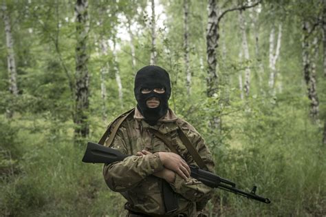A Separatist Militia In Ukraine With Russian Fighters Holds A Key The