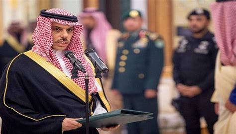 وكان وزير الدفاع منذ 2011، وحاكم الرياض من 1963 حتى 2011. من هو فيصل بن فرحان وزير الخارجية الجديد السيرة الذاتية ...