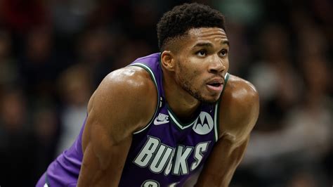 34+ Giannis Antetokounmpo Coloring Pages - HamaylDianka