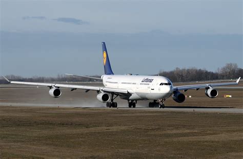 Airbus A340 300 Lufthansa Photos And Description Of The Plane