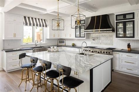 Nov 21, 2019 · 100 beautiful kitchen island inspiration ideas explore pictures of gorgeous kitchen islands for layout ideas and design inspiration ranging from traditional to unique. Pin på Kitchens