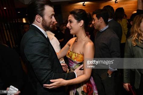 Jenny Slate Chris Evans Photos And Premium High Res Pictures Getty Images