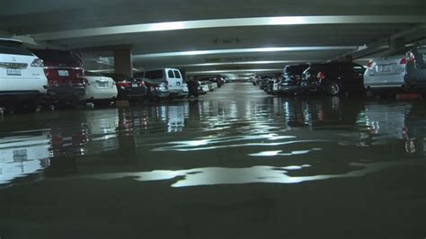 Vehicles Submerged In Flooded Love Field Parking Garages Story Ksaz