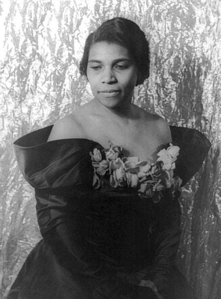 Marian Anderson The Voice Of A Century Who Sang For The Oppressed