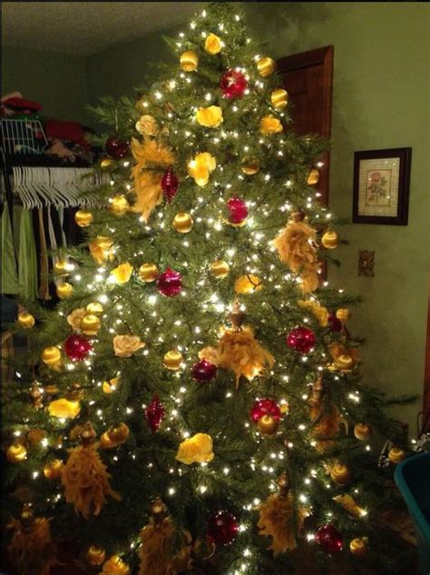 Pin By Jen Hartnett On Christmas Treesinside Fabulous Christmas
