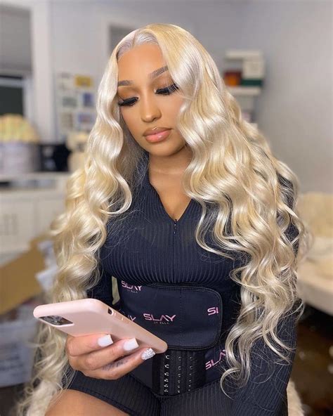 13x4 30 Inch Blonde Body Wave Wig 613 Lace Front Wig Hair Blonde Lace