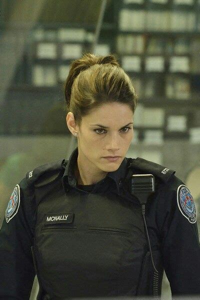 Missy Peregrym As Officer Andy Mcnally In Rookie Blue Hollywood Celebrities Celebrities