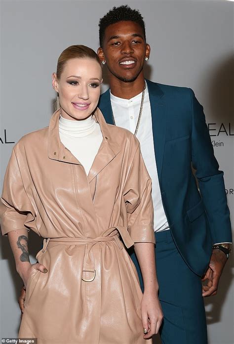Iggy Azalea Posts That Shes Single And Quickly Apologizes For Jumping