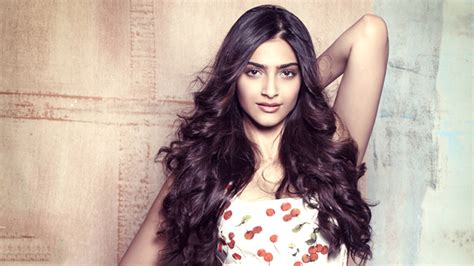 1920x1080 Resolution Sonam Kapoor Latest Image 1080p Laptop Full Hd