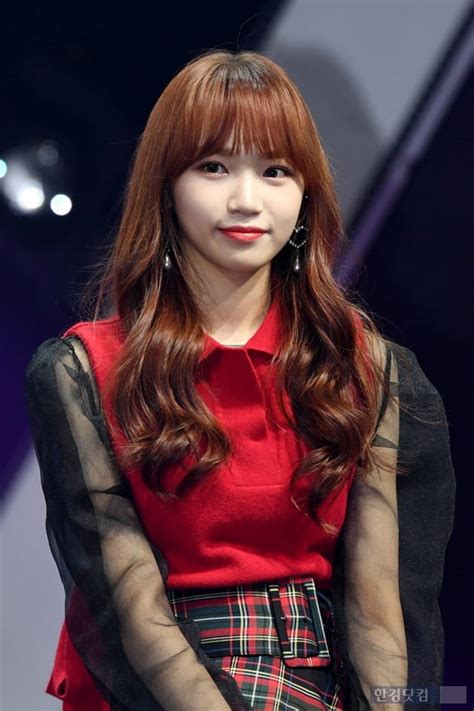 Check spelling or type a new query. 포토 아이즈원 김채원, '작은 얼굴에 예쁜 눈코입~' | 연예 ...