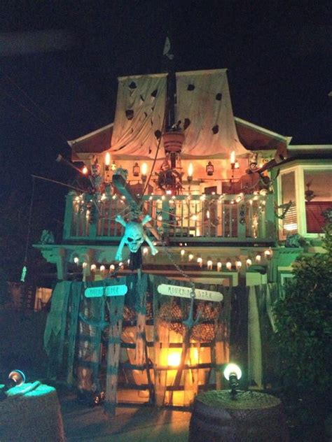 Visit pirate theme bedrooms decorating ideas and pirate themed decor. My Pirate ship haunt..... | Pirate halloween party, Pirate ...