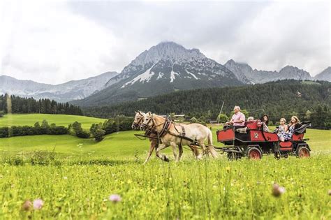The wilder kaiser mountain range guarantees sporting highlights: Pferdekutschenfahrt - Ellmau
