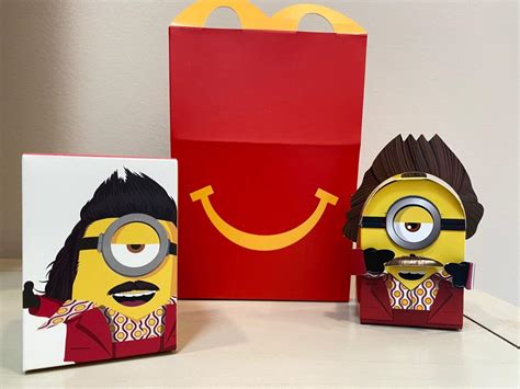 McDonald's to phase out plastic toys in Happy Meals worldwide by 2025 gambar png