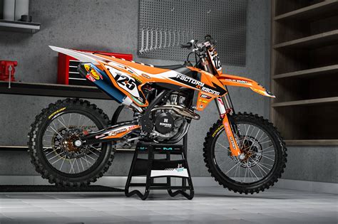 Both bikes have a ton of trick parts and have dropped more weight. KTM SX-F 250 SXF 350 450 2016 - 2018 - Backyard Design Europe