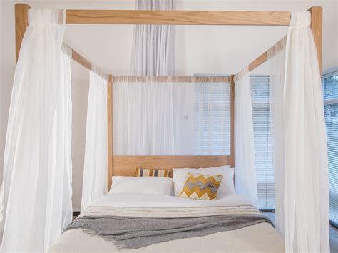 Four Poster Bed Curtains Get Laid Beds