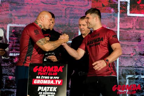 Gromda / Ponad 200 zgłoszeń do pierwszego turnieju walk na gołe