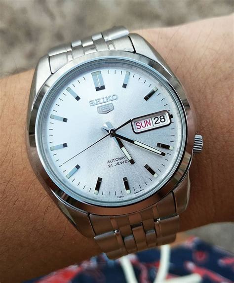 This particular collaborative edition is also extremely limited, with just 200 mugs ever made. Top 11 Best Automatic Watches Under $200 That Look Like a ...