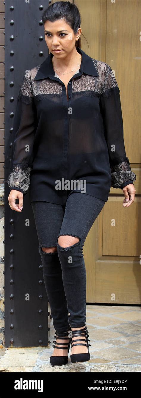 Kim Kardashian And Kourtney Kardashian Leaving The Villa Restaurant Of