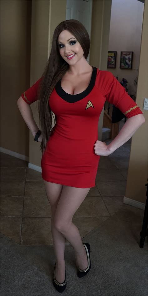 Star Trek Cosplayer Angie Griffin Cosplaygirls