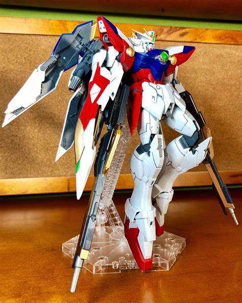 Airbrush Painted MG Wing Gundam Zero : Gunpla
