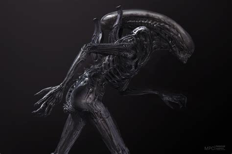 Alien Awakening Ridley Scott Reportedly Still Making Alien Covenant Sequel At Disney Alien