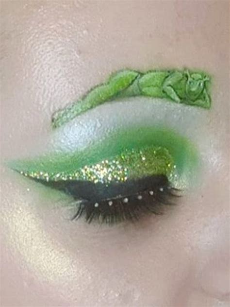 These Shrek Brows On Twitter Are Going Viral Allure