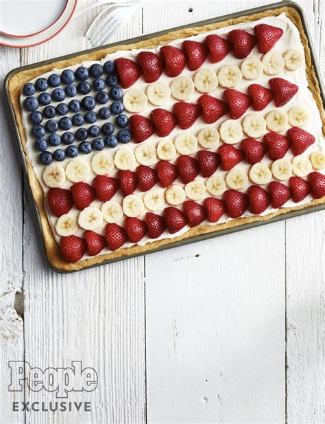 American Flag Cookie Cake | American flag cookies, American flag dessert, American flag cake