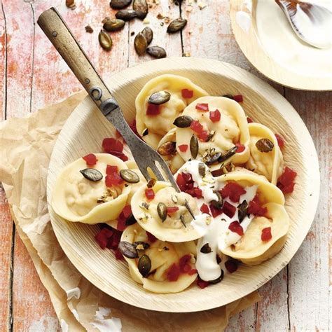 The debate about the exact place of origin is still active, with ural and siberia both maintaining strong claims. Kürbis-Pelmeni | Rezept | Lebensmittel essen, Rezepte ...
