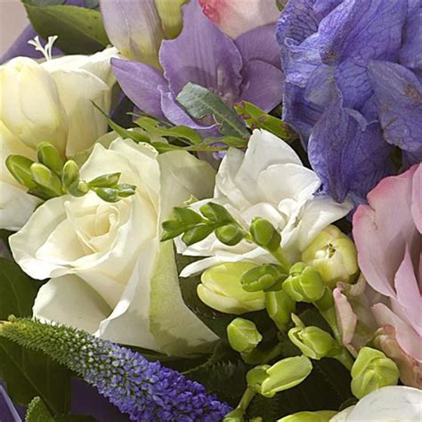 2501 third line, oakville, on l6m 5a9, canada. Heaven Scent Watford Junction Flowers Florist