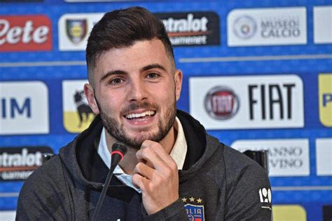 46,419 likes · 15 talking about this. Patrick Cutrone: «Para mí Messi es un personaje de la Play ...