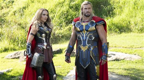 Thor Meets Mighty Thor In First Love And Thunder Clip