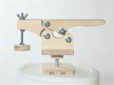 So first, a moment of confession. Diy hold down clamps | Woodworking, Woodworking projects ...