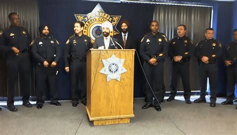 Texas Sheriff Allowing Officers To Wear Beards And Turbans