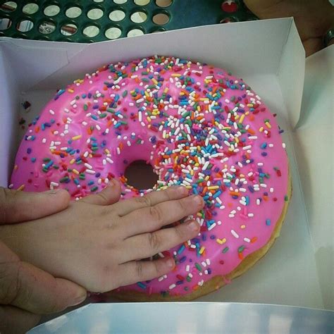 Biggest Donut Ever From Lard Lad Donuts In Universal Studios Hollywood