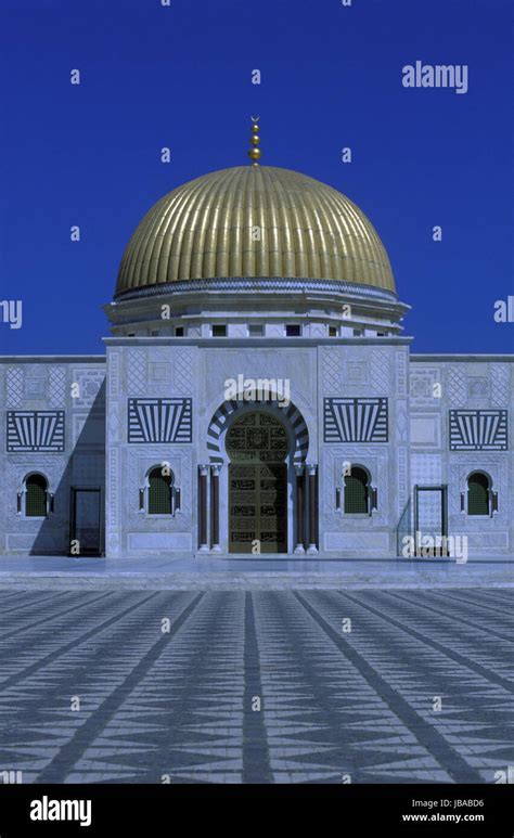 Das Habib Bourguiba Mausoleum In Monastir Am Mittelmeer Im Nordosten
