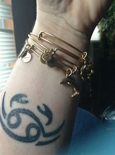 Cancer wrist tattoos women born under the cancer astrological sign often put their zodiac sign tattoo on their wrist. 31 Nice Cancer Zodiac Tattoo On Wrist