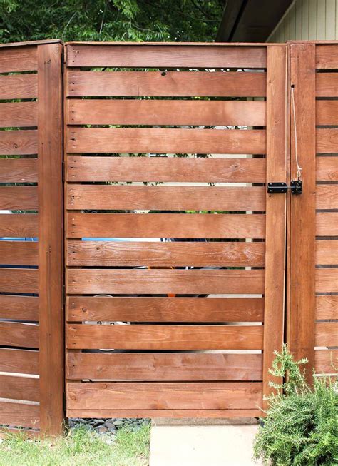 Backyard wooden fence ideas 2. 24 Best DIY Fence Decor Ideas and Designs for 2017