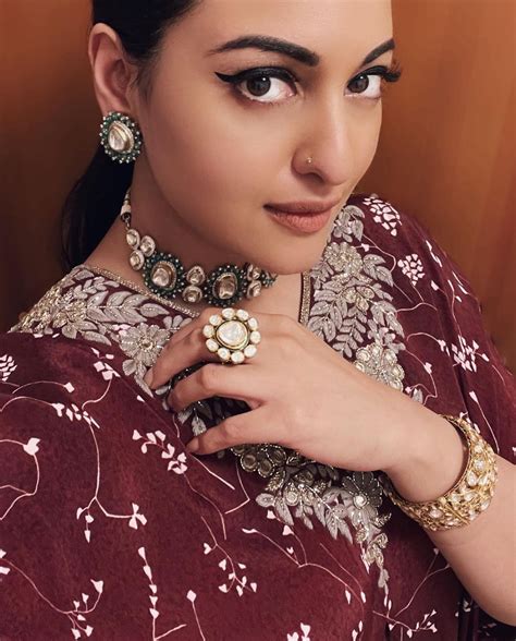 Sonakshi Sinhas Maroon Cape Set Is Perfect For A Sangeet Where You